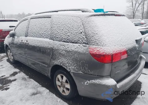 2004 Toyota Sienna Le z USA, uszkodzony, nr VIN 5TDZA23C44S107593